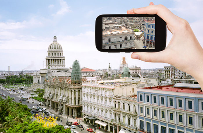 Llega a Cuba el internet para teléfonos móviles