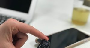 Zanco Tiny T1, el móvil más pequeño del mundo, del tamaño del pulgar