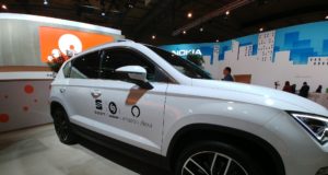 La firma española de autos SEAT integra el asistente de voz Amazon Alexa en sus vehículos