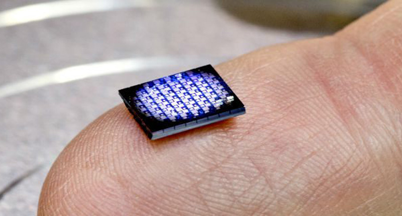 IBM bate récord con la computadora más pequeña del mundo