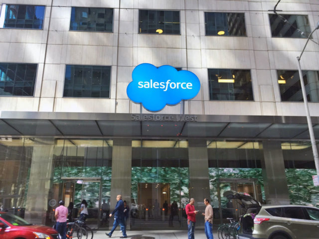 Salesforce logra nuevo récord en facturación del 40%