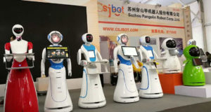 Presentan robots para hacer compañía a ancianos