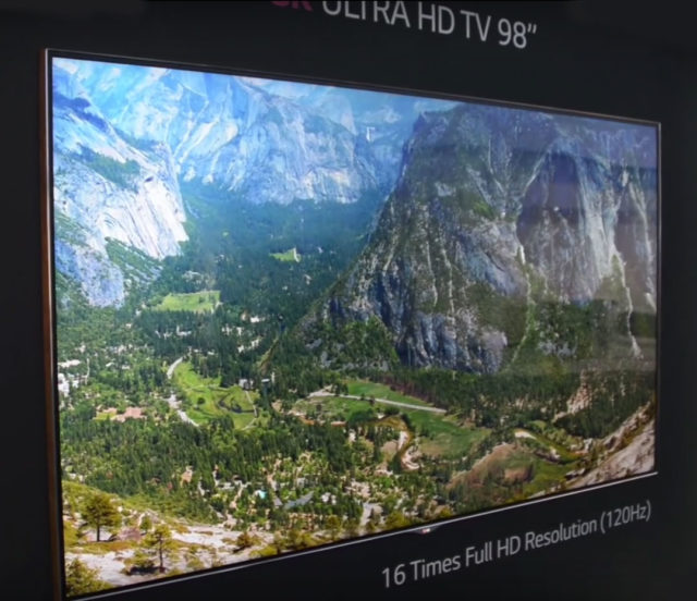 LG presume el primer televisor OLED 8K del mundo