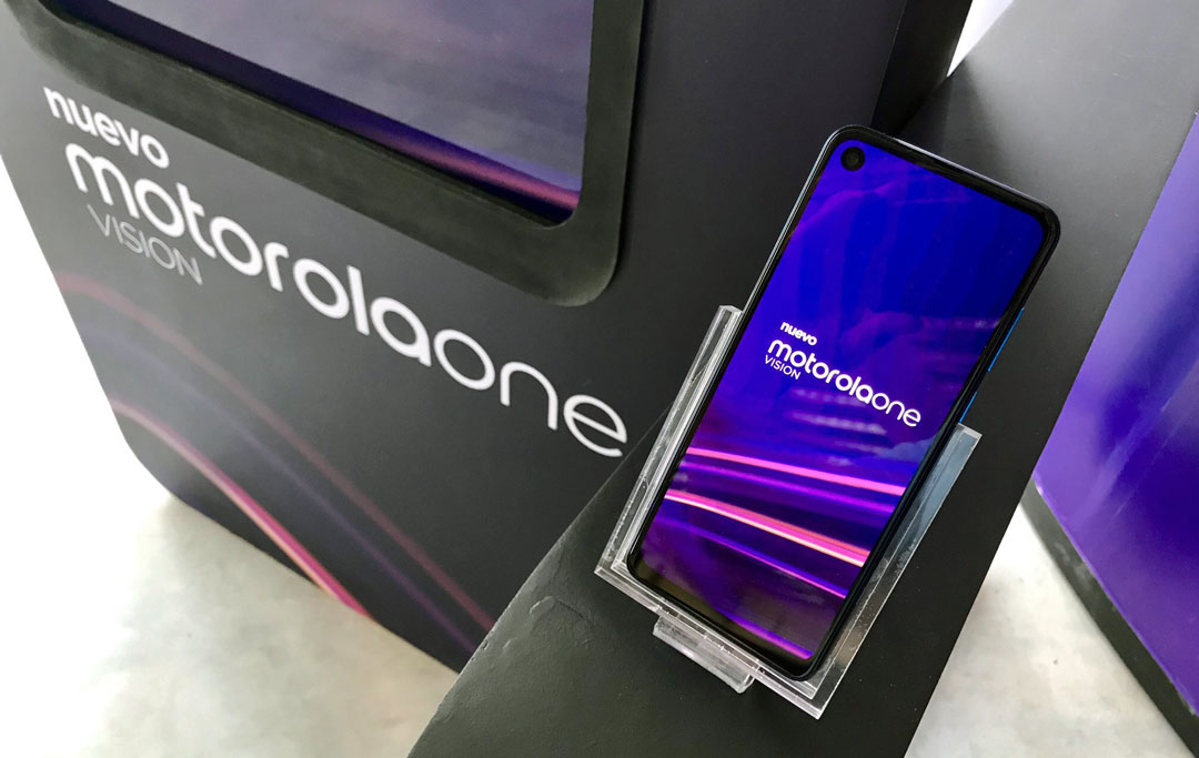 Motorola One Vision