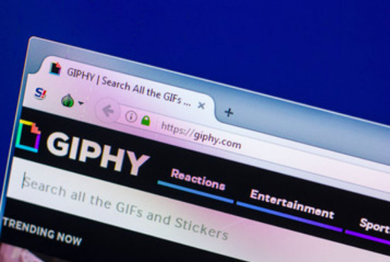 Multan a Facebook con 70 millones de dólares por no declarar compra de Giphy